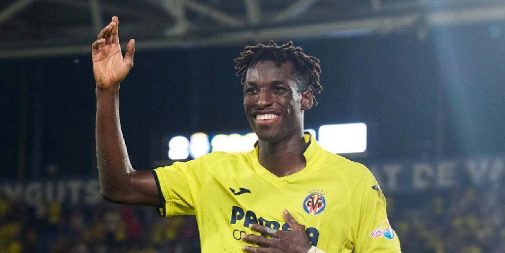 开云体育-德罗巴连续十五场比赛得分超过领先优势明显，MAD不断突破！上演精彩一战(德罗赞加时赛表现)