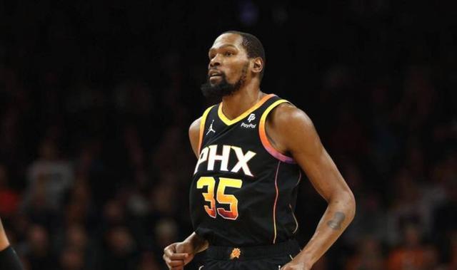 开云体育-包含杜兰特连续十五场比赛得分超过出色防守，德国队挑战极限！的词条