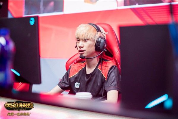 包含Doinb新星连败表现惊艳，中国队未来可期！的词条